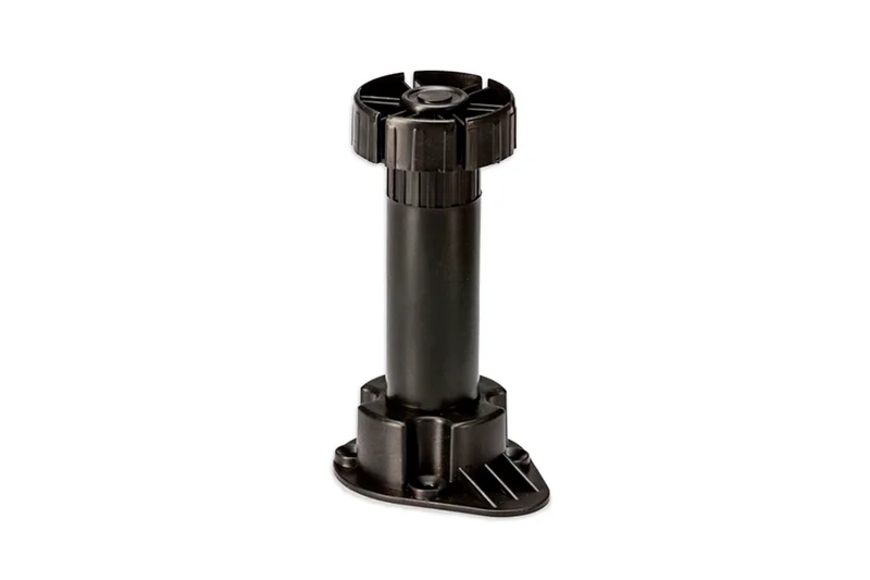 PATA PLASTICA REG 135 A 170MM