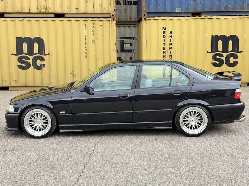 E-36 LIV